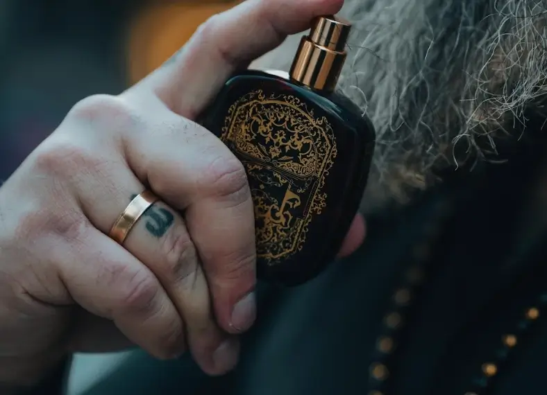 Perfumy waniliowe w męskim wydaniu – kawa, tytoń i historia nurtu gourmand